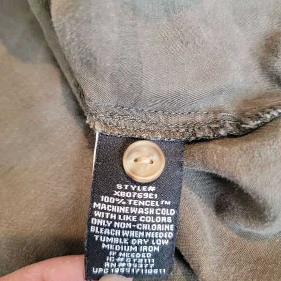 Social Standard By Sanctuary Size XS Camo Button Up Lyocell Military Style Top - Picture 5 of 6